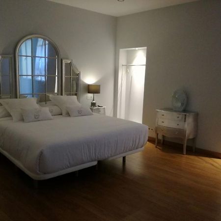 Los Amigos Vip Rooms マドリード エクステリア 写真