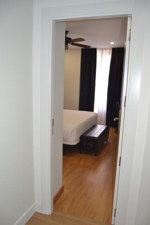Los Amigos Vip Rooms マドリード エクステリア 写真